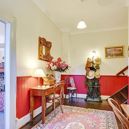 Redcliffe House Colonial Bed & Breakfast Swansea Exterior photo